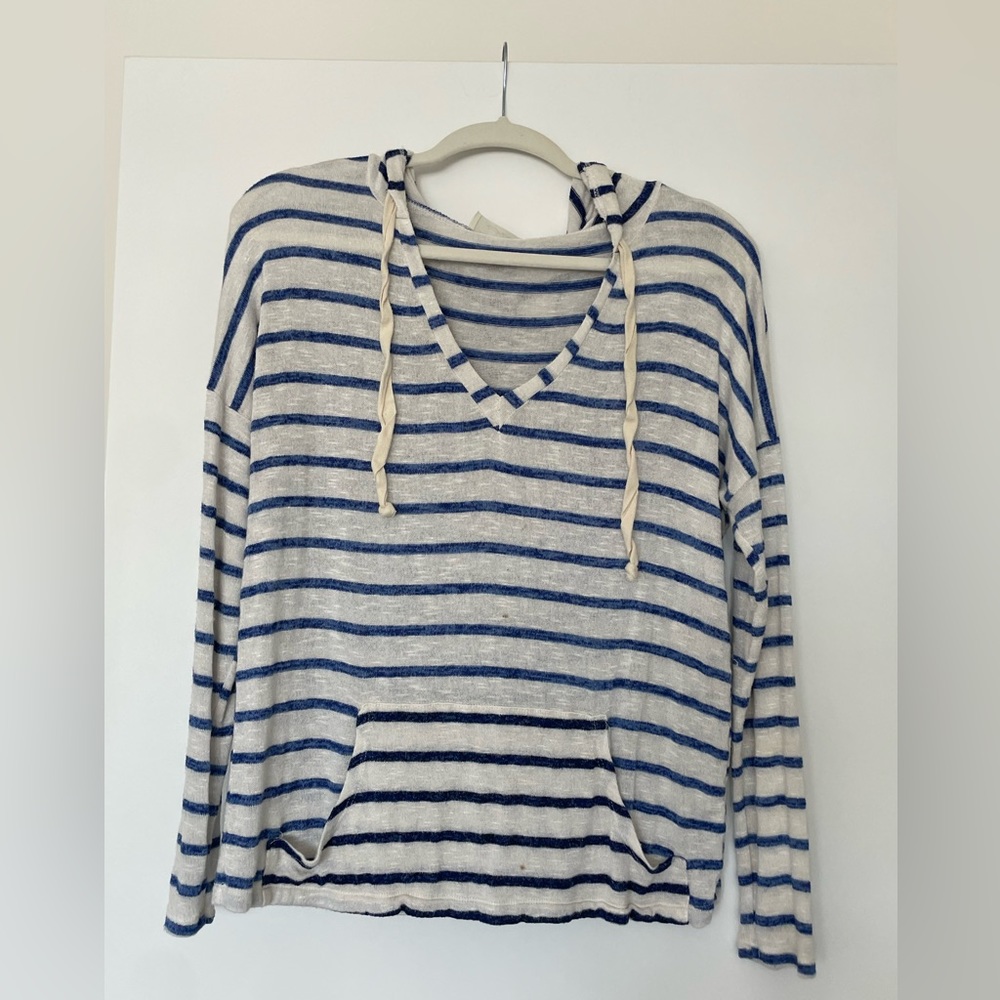 Vintage Havana size S blue and white striped soft hoodie